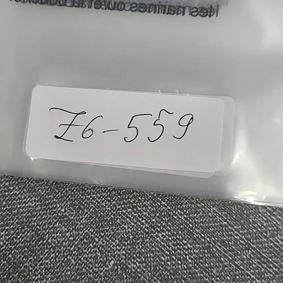 Kirkland Signature Women's Active Pants with Pockets Large Size Black - Picture 9 of 9